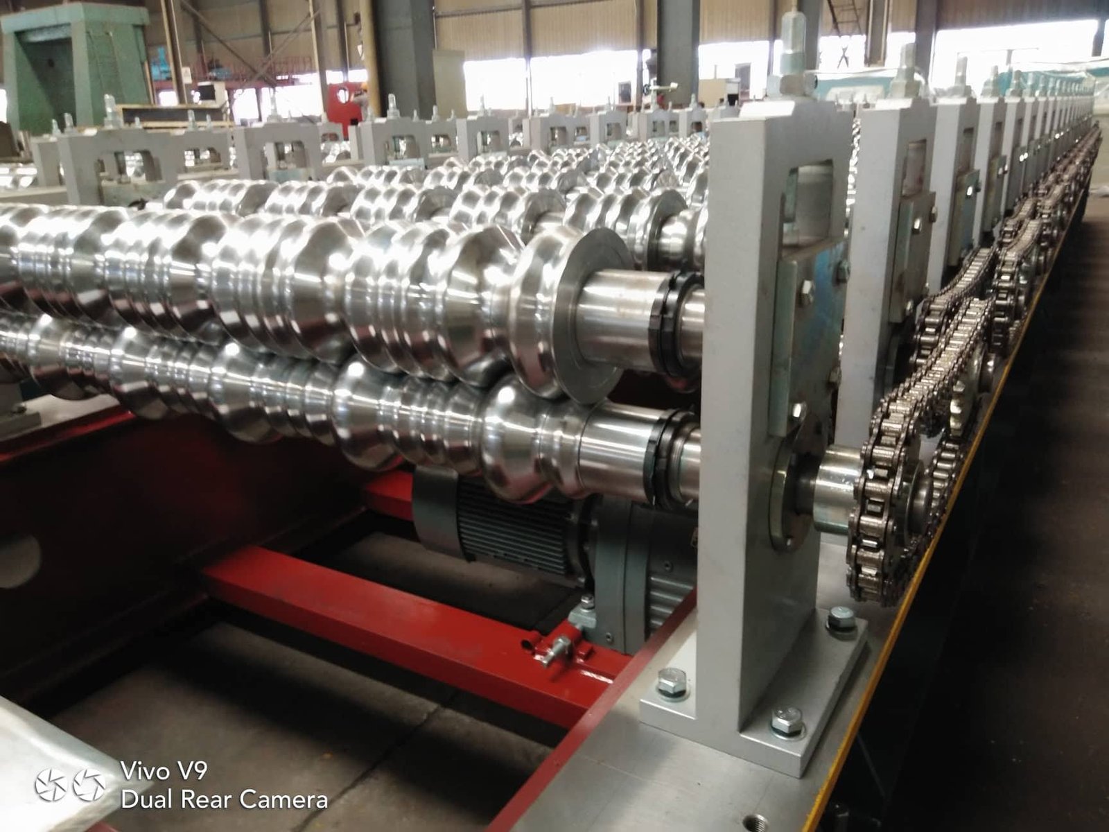 1. ROOFING SHEET ROLL FOAMING MACHINE