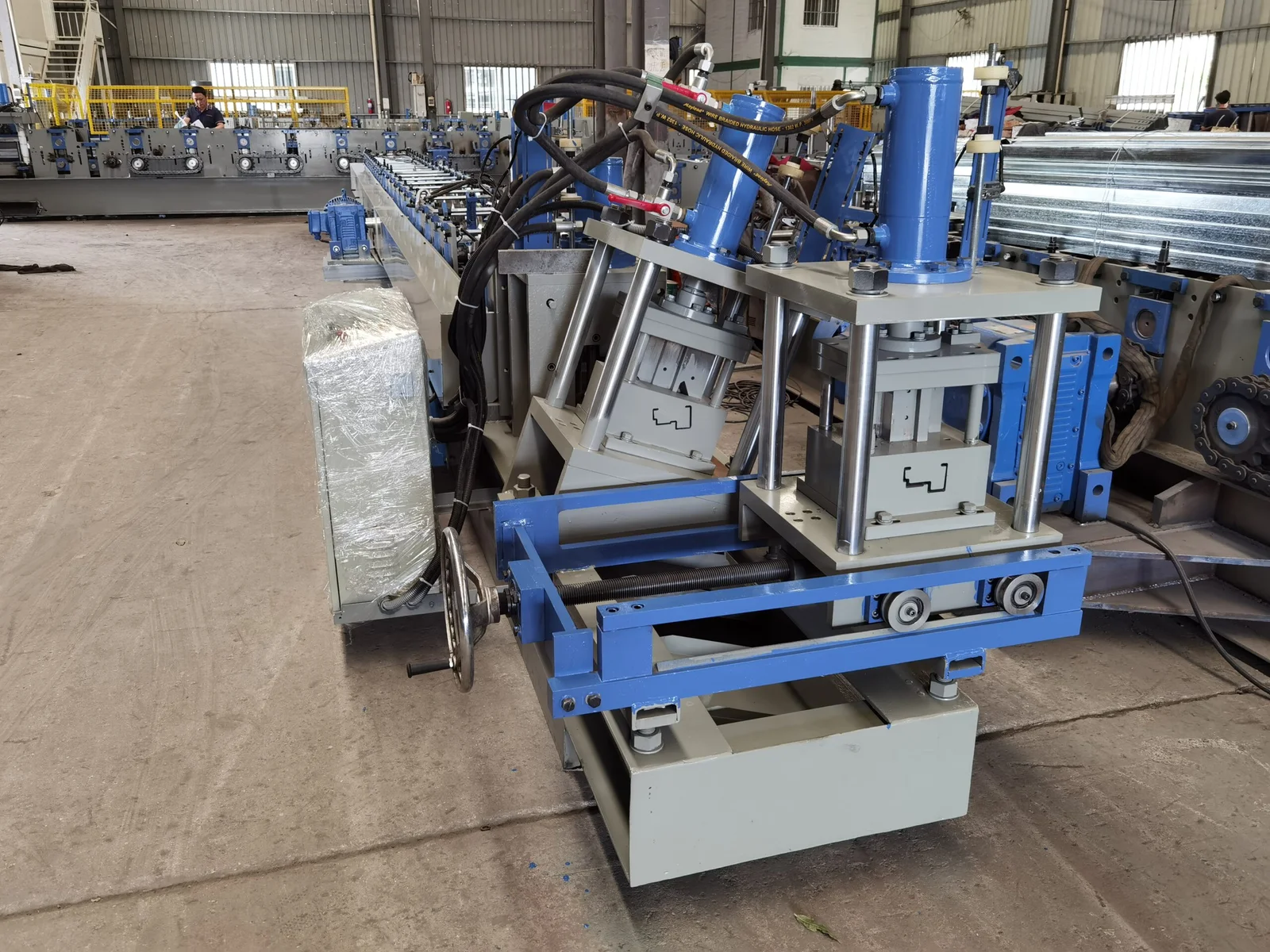 door-frame-making-machine-1-scaled